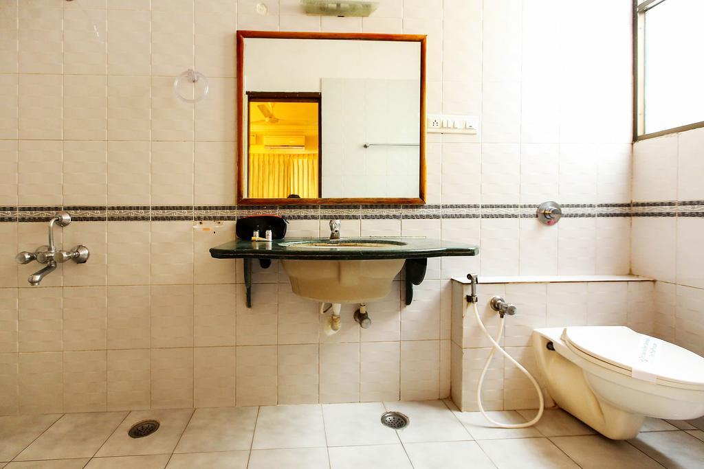 Oyo 4606 Hotel Maple Green Suites Bangalore Rom bilde